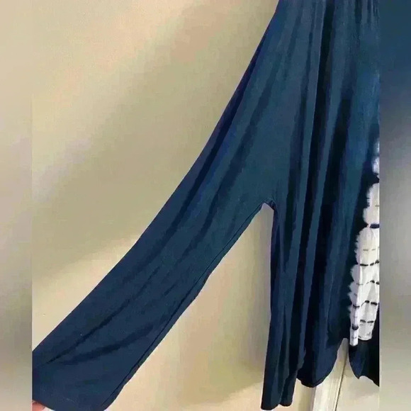 SUNDAY NAVY tie dye long sleeve long line slit back top, 3X - NWT - Picture 2 of 7